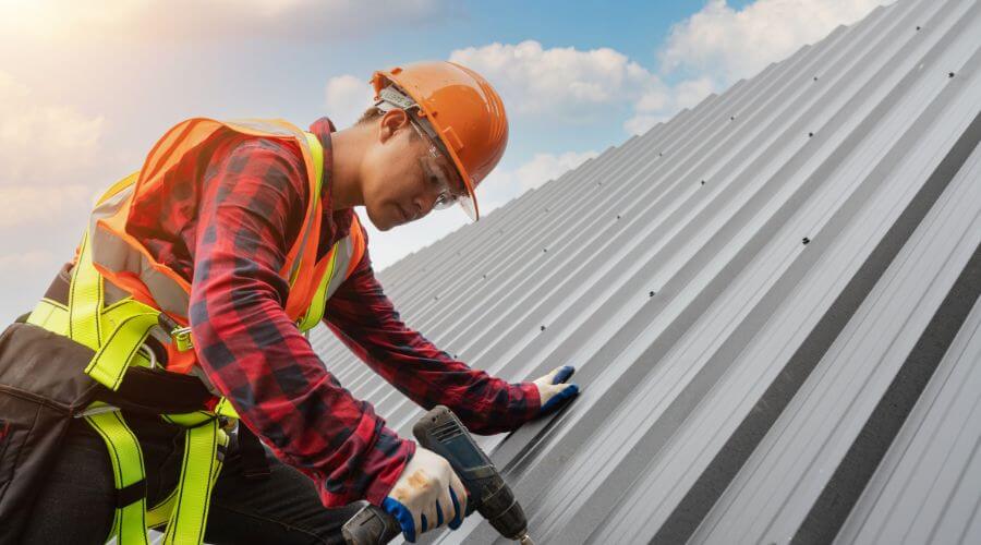 Professional Emergency Roof Repairs services in Bracey, VA